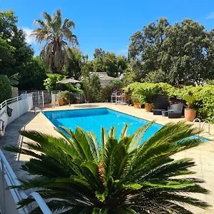 https://lensoleillade-frejus.fr-provencehotel.com